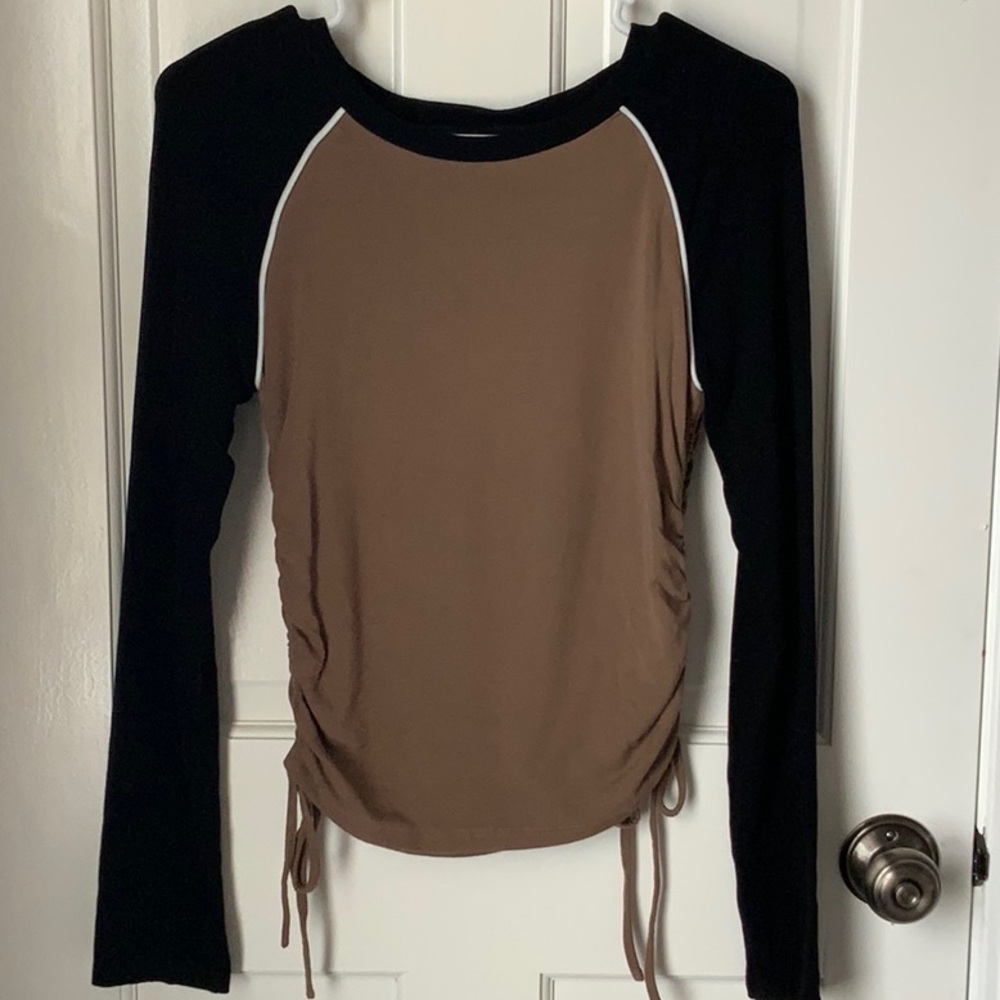 Cider Black and Brown Cinched Long Sleeve Medium Women's Top